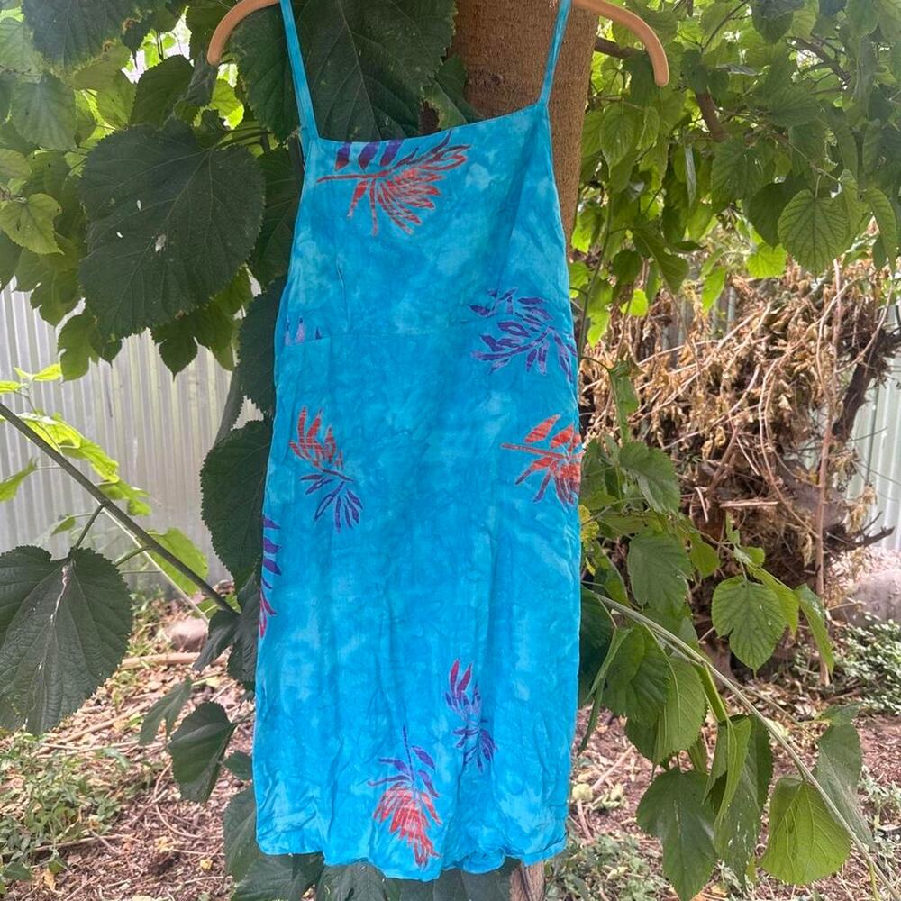 Blue dress with redpurple leaf Hawaiian style
